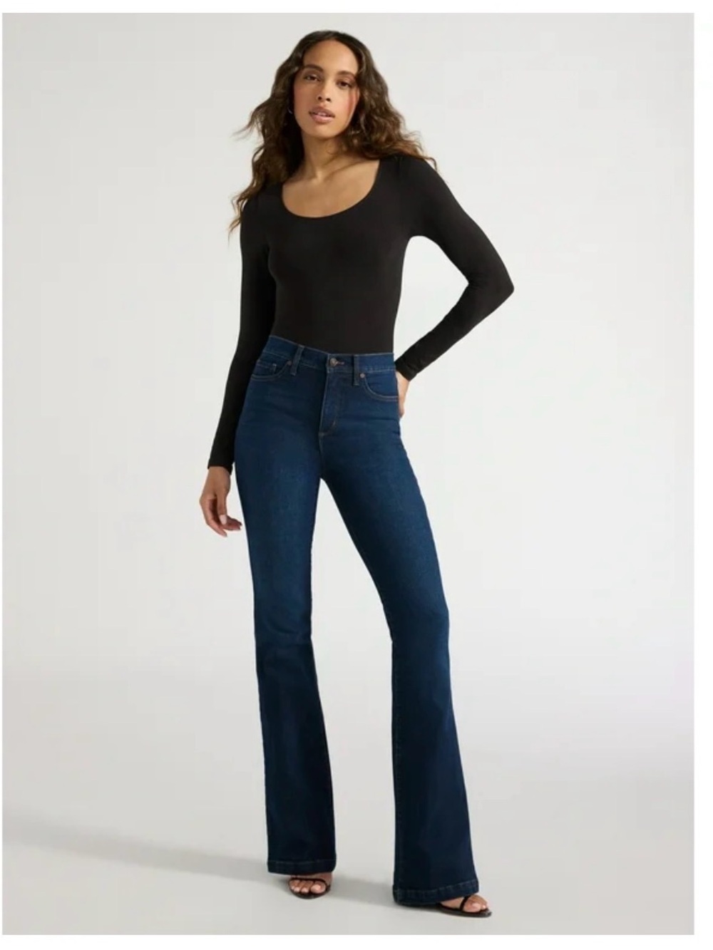 NWT Sophia Vergara Melisa Flare High-Rise Dark Wash Jeans